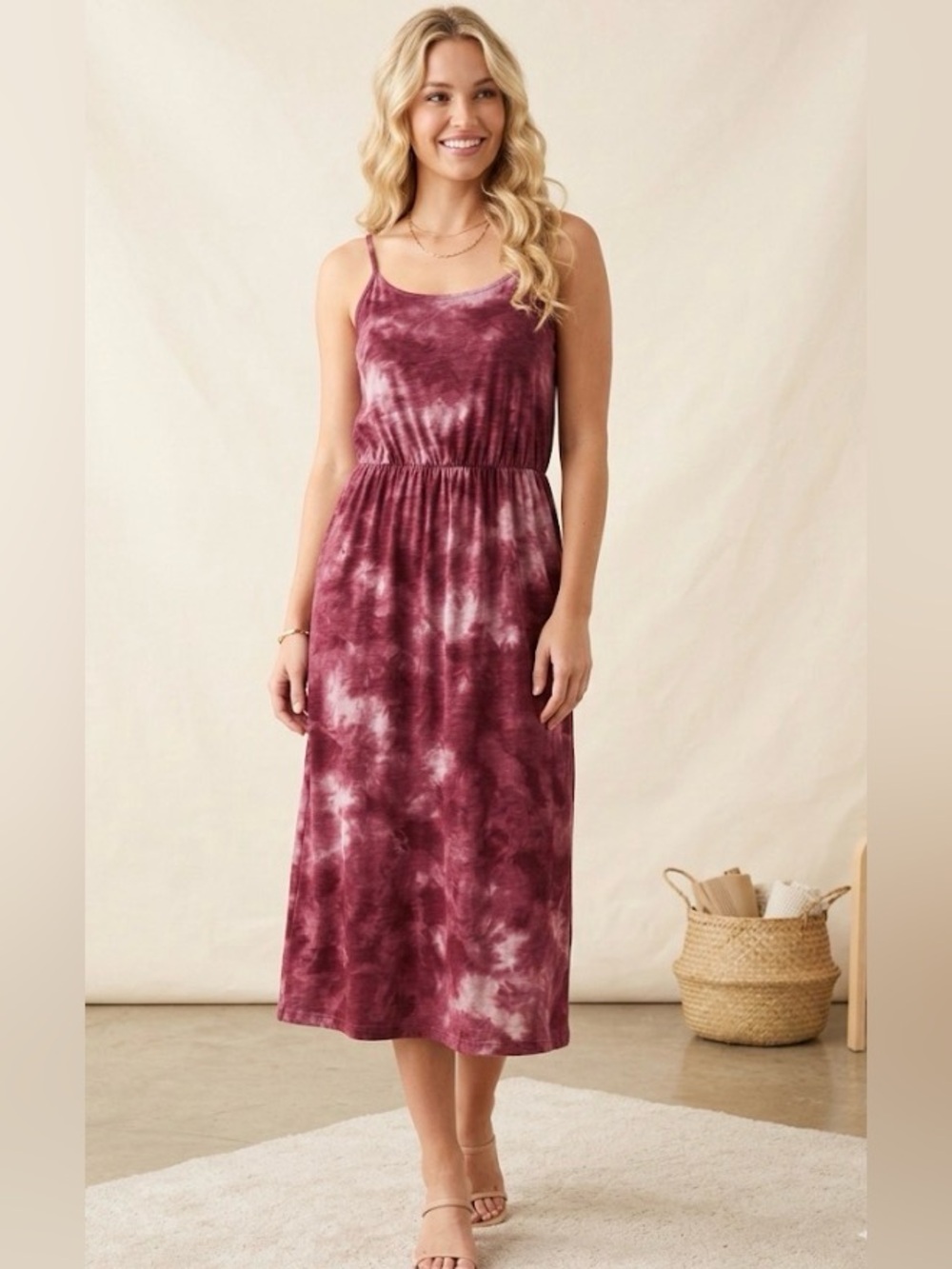 Old navy tie dye burgundy, midi, dress adjustable shots size large